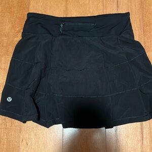 Lululemon pace rival black tenis skirt size 4
